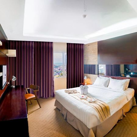 Da Vienna Boutique Hotel Batam Экстерьер фото