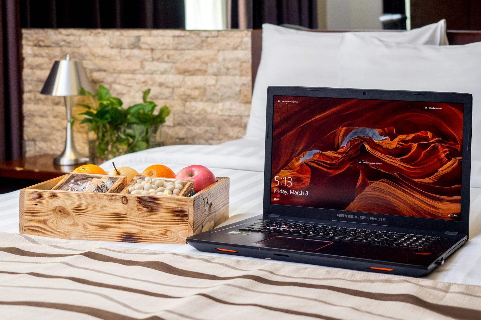Da Vienna Boutique Hotel Batam Экстерьер фото