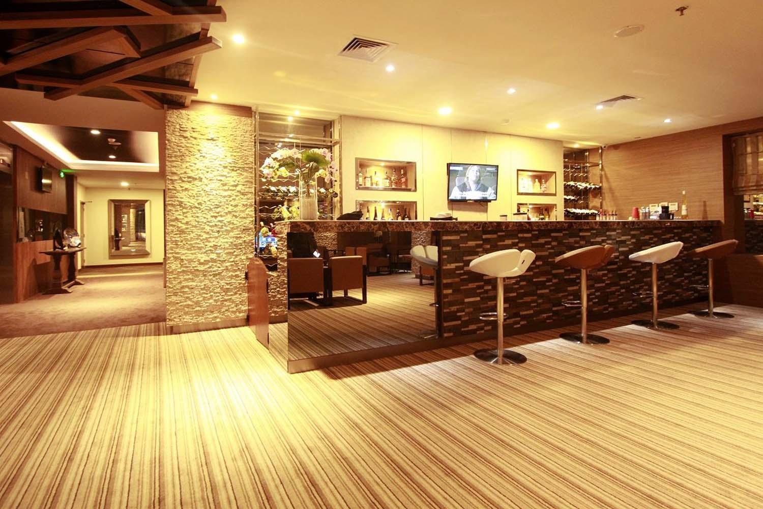 Da Vienna Boutique Hotel Batam Экстерьер фото