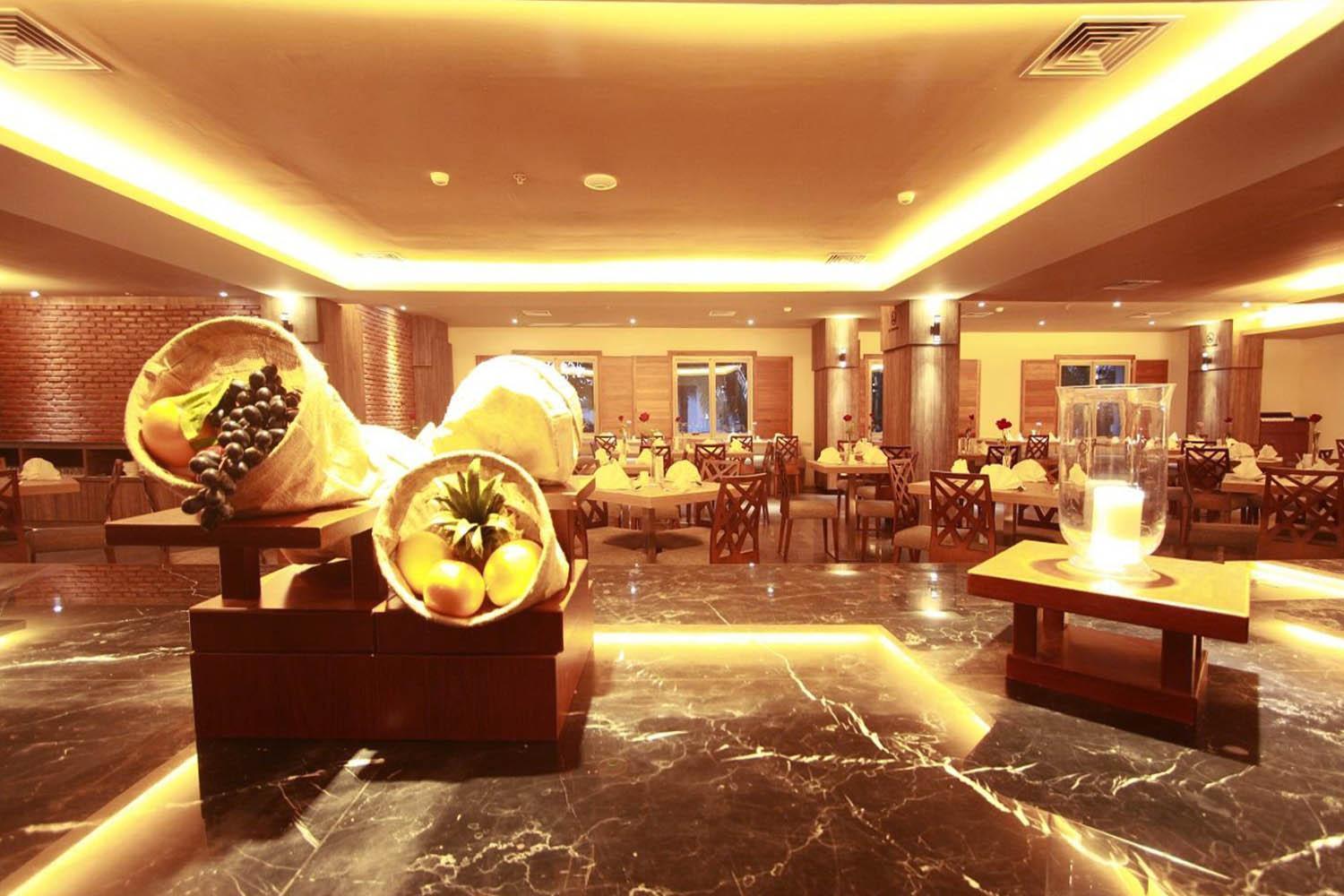 Da Vienna Boutique Hotel Batam Экстерьер фото