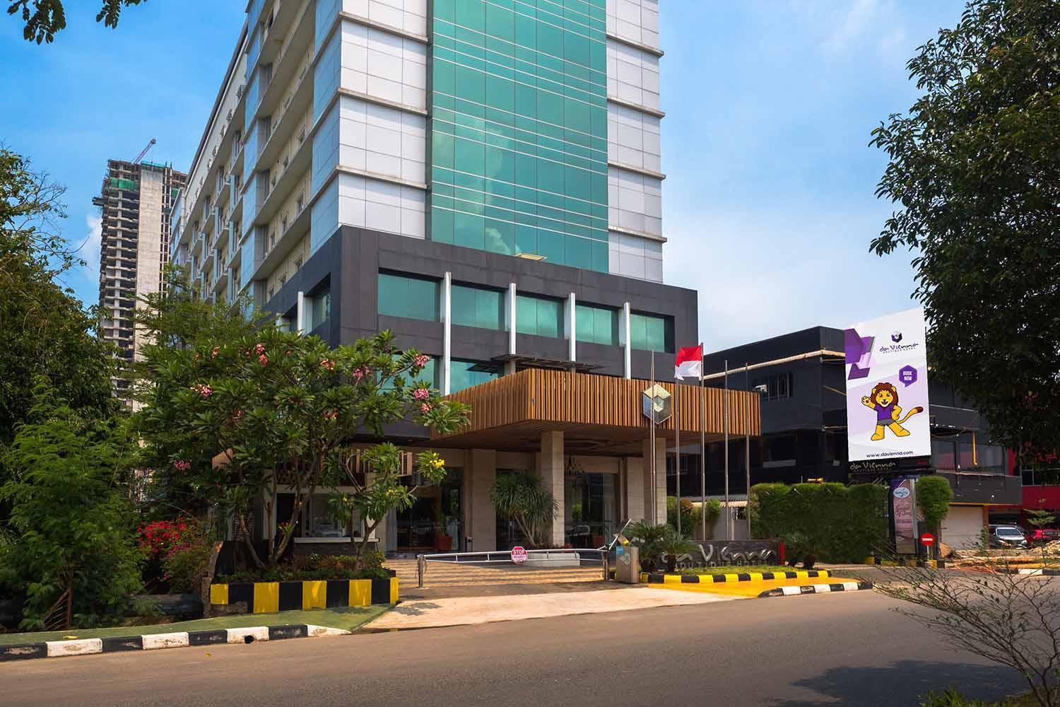 Da Vienna Boutique Hotel Batam Экстерьер фото